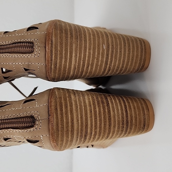 Jeffrey Campbell Cutout Rodillo Wedge Sandals Beige Tan - Picture 4 of 16